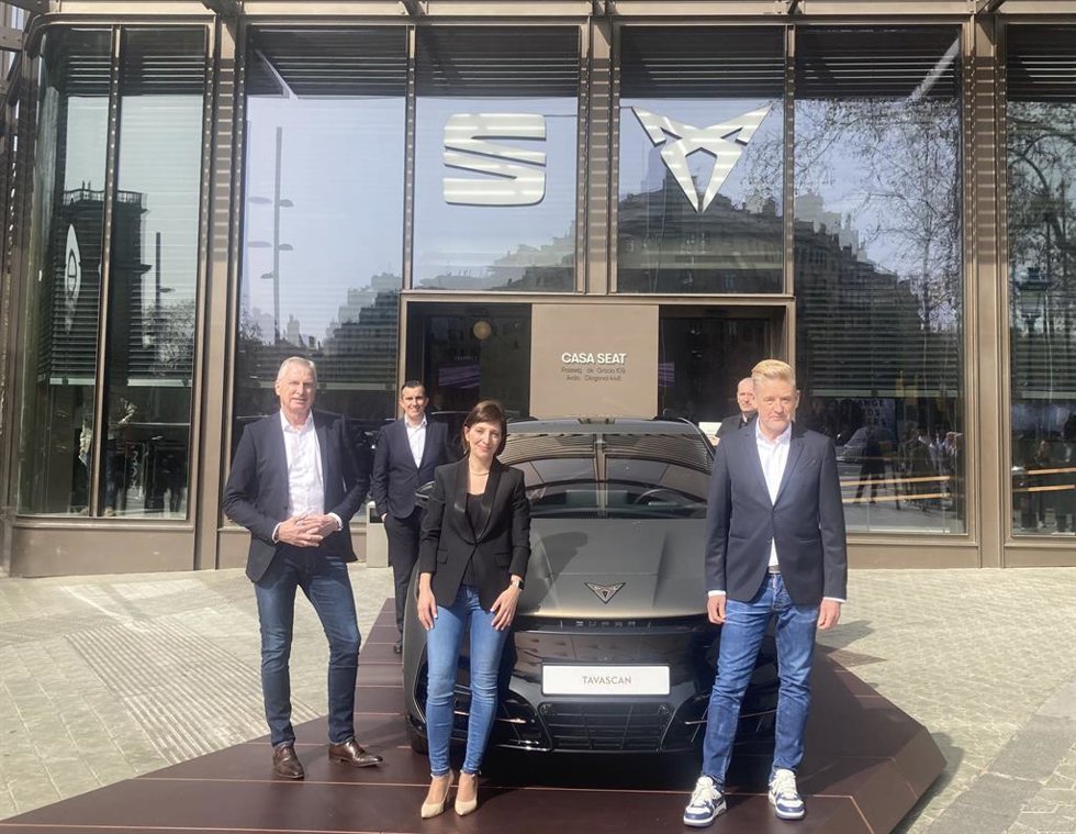 Los directivos de Seat Wayne Griffiths, Marc Riera, David Powels, Laura Carnicero y Markus Haupt.