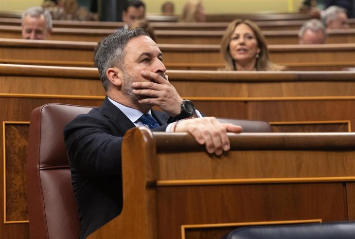 El líder de VOX, Santiago Abascal, durante una sesión plenaria en el Congreso de los Diputados, a 21 de marzo de 2024, en Madrid (España).