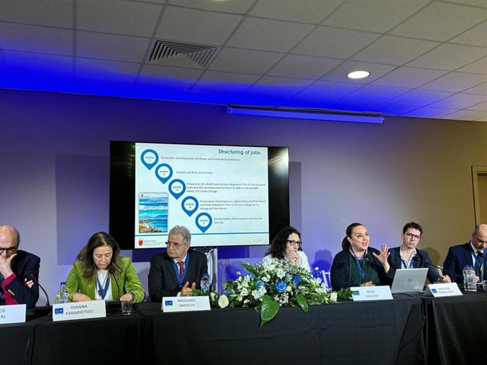 La secretaria autonómica de Energía, Sostenibilidad y Acción Climática, María Cruz Ferreira, participa en Grecia en un seminario sobre vulnerabilidad climática en las zonas costeras