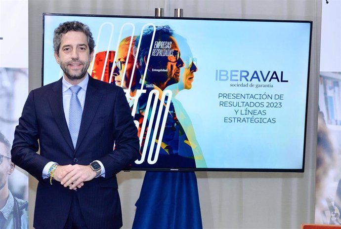 El presidente de la sociedad de garantía recíproca Iberaval, César  Pontvianne, en la presentación de los datos de 2023