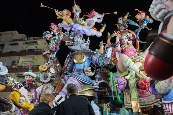 L'Antiga de Campanar gana el primer premio de la sección Especial de las Fallas 2024