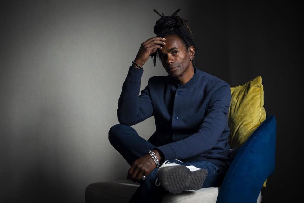 El artista Fab Morvan, integrante de la banda Milli Vanilli, posa en una entrevista para Europa Press el jueves 21 de marzo de 2024 con motivo del estreno de su película 'Girl You Know It's True'