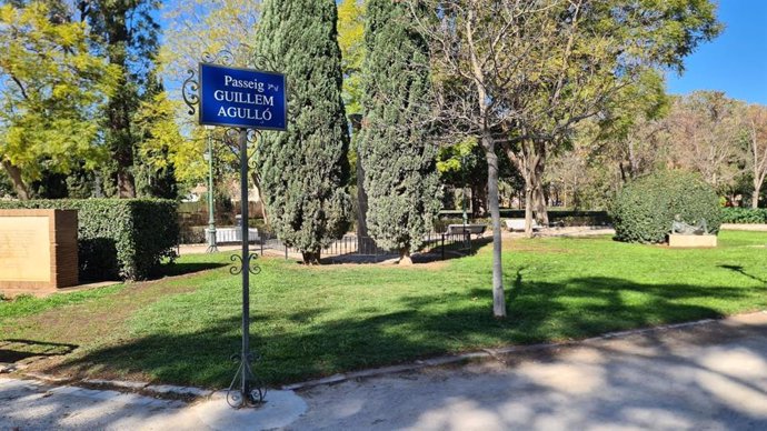Imagen de archivo del paseo dedicado a Guillem Agulló en los Jardines de Viveros de València. 