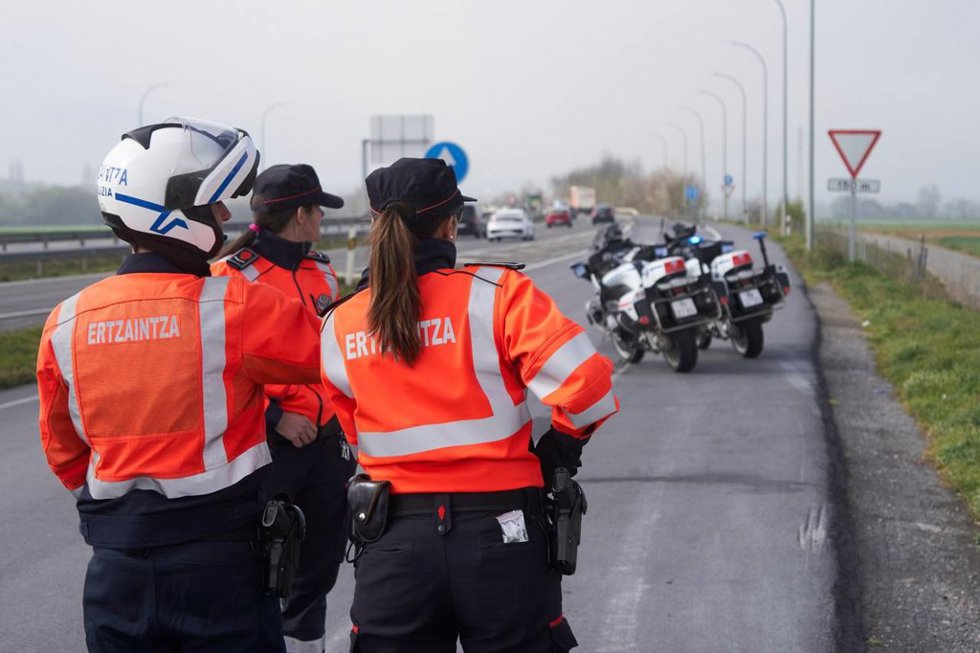 Agentes de la Ertzaintza