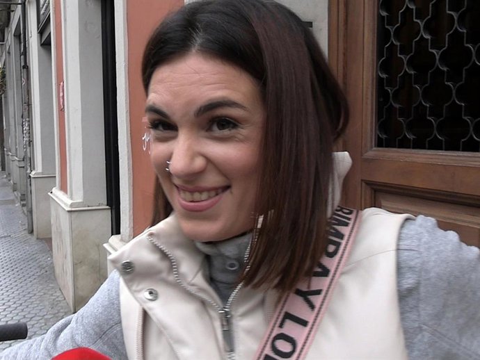 SAMARA SALE DE LA CASA DE LA MADRE DE ANTONIO TEJADO