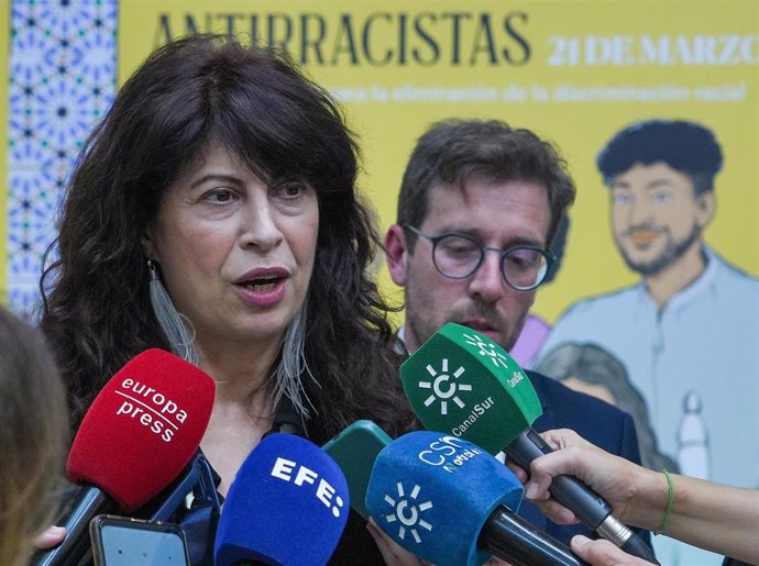 La ministra de Igualdad, Ana Redondo, en una atención a medios previa a la clausura de la IV Semana Antirracista