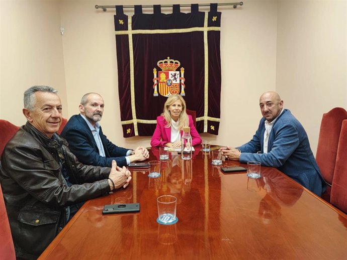 Imagen de la reunión ente el sindicato CSIF y la Subdelegación del Gobierno en Huelva.