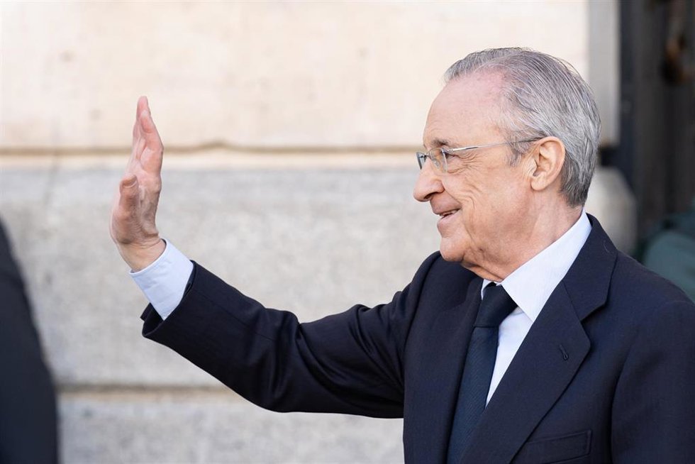 Archivo - El presidente ejecutivo del Grupo ACS, Florentino Pérez