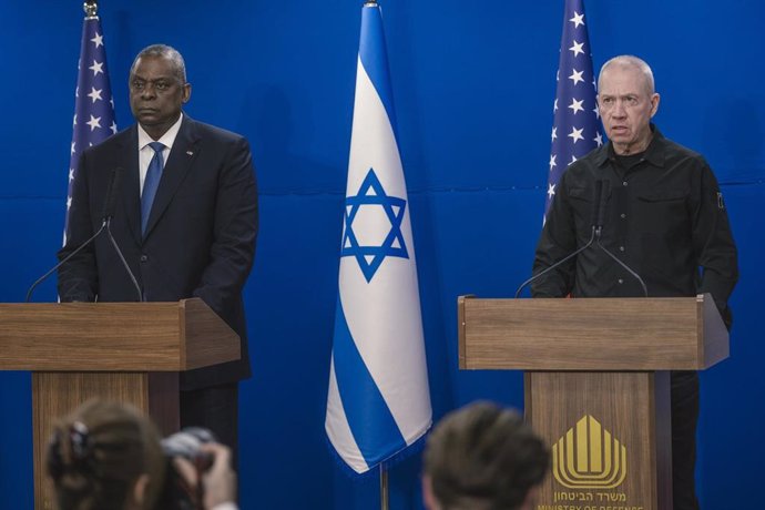 Archivo - El secretario de Defensa de EEUU, Lloyd Austin (izquierda), y el ministro de Defensa de Israel, Yoav Gallant (derecha)
