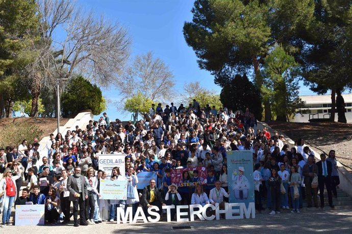Participantes del concurso químico 'MasterChem', organizado por la UMU