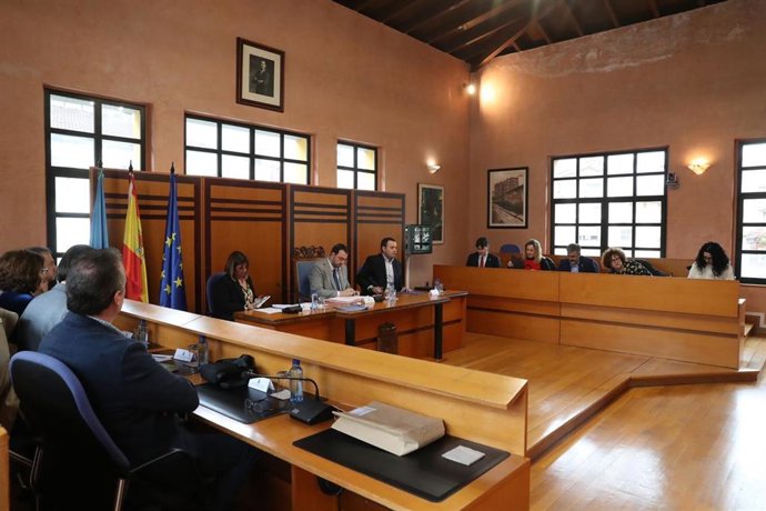 Reunión del Consejo de Gobierno celebrada en San Martín del Rey Aurelio.