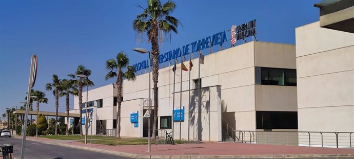 Fachada del Hospital Universitario de Torrevieja (Alicante)