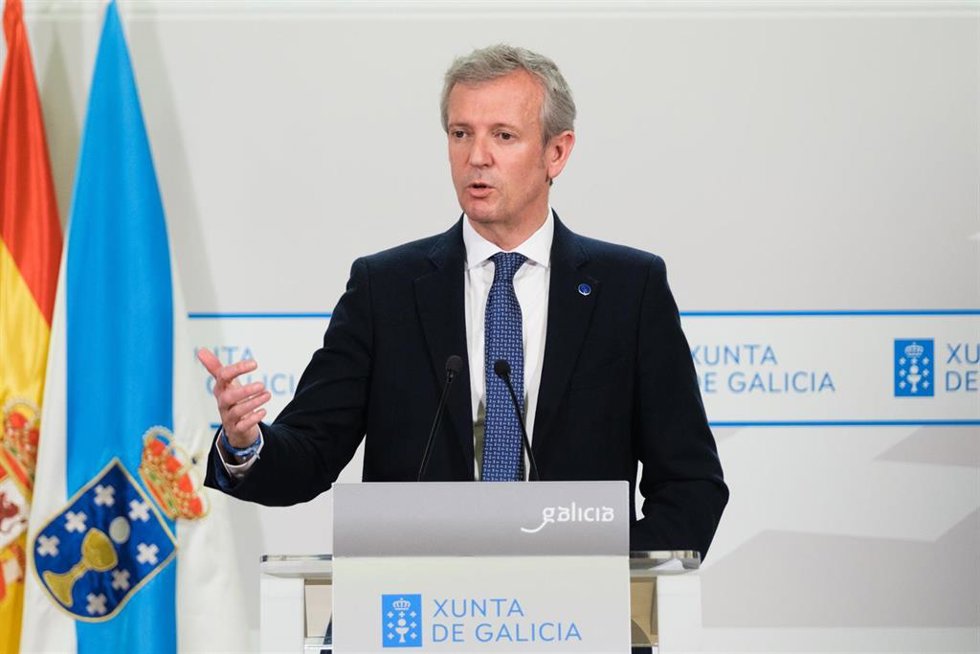 El presidente de la Xunta en fuciones, Alfonso Rueda, en rueda de prensa tras el Consello