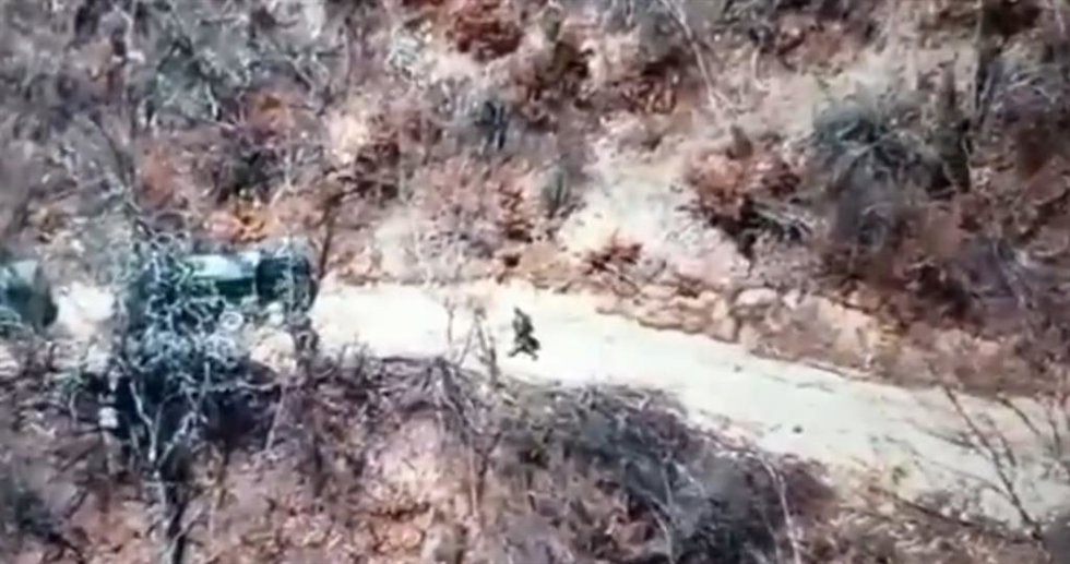 Imagen publicada por el primer ministro de Kosovo, Albin Kurti, sobre maniobras militares serbias cerca de la frontera