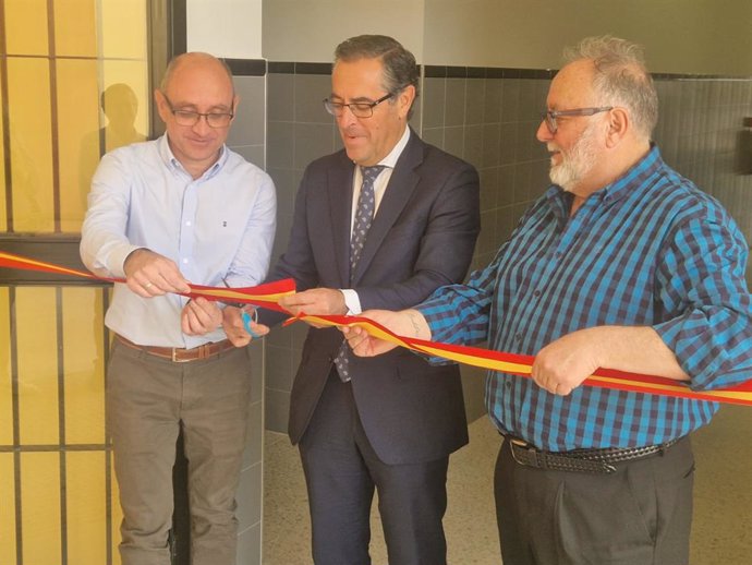 Briones inaugura los nuevos espacios del IES Gerald Brenan de Alhaurín de la Torre