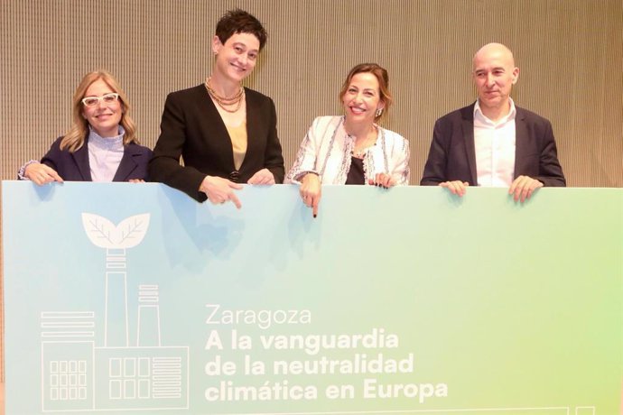 La alcaldesa de Zaragoza, Natalia Chueca, en un evento de Ciudades Climáticamente Neutras