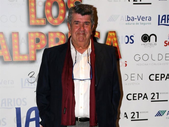 José María Gil Silgado asiste al concierto del grupo "Los Alpresa"