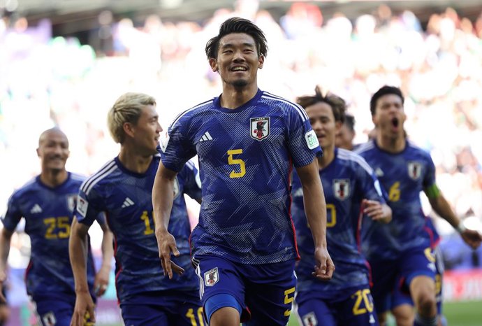 Archivo - DOHA, Feb. 3, 2024  -- Morita Hidemasa of Japan celebrates his goal during the quarterfinal match between Iran and Japan at AFC Asian Cup Qatar 2023 in Doha, Qatar, Feb. 3, 2024.