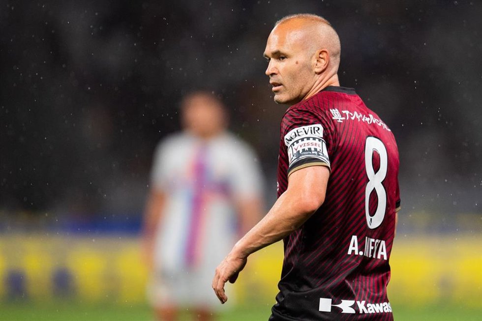 Archivo - El jugador español Andrés Iniesta en el partido entre Vissel Kobe y FC Barcelona disputado en Tokyo el 6 de junio de 2023
