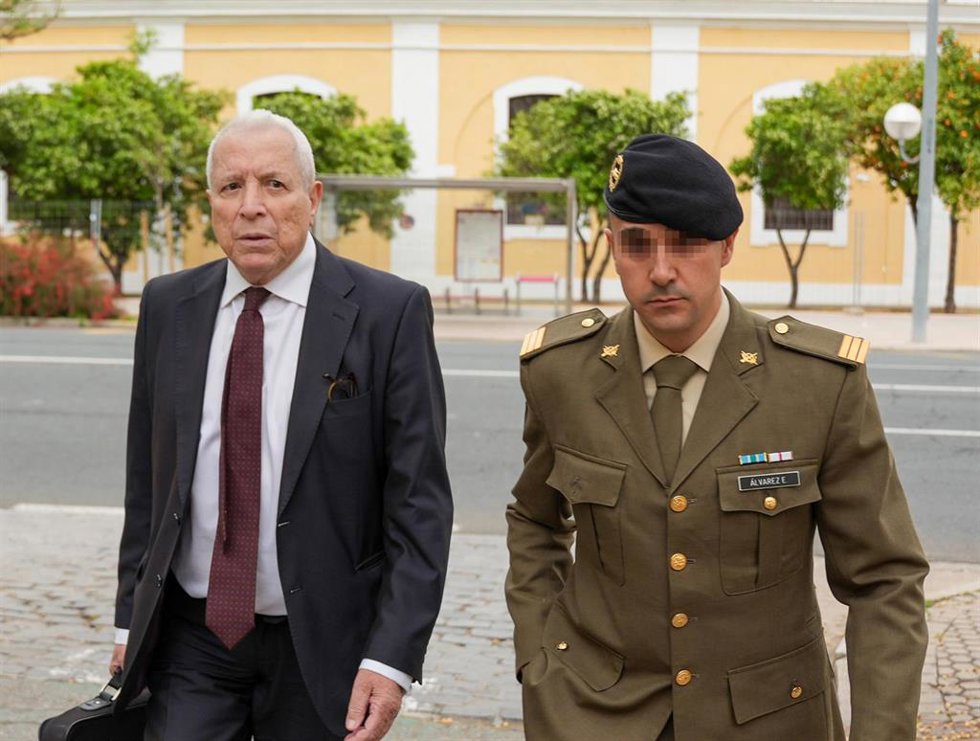 El sargento Álvarez Estupiñar a su llegada al Juzgado Togado
