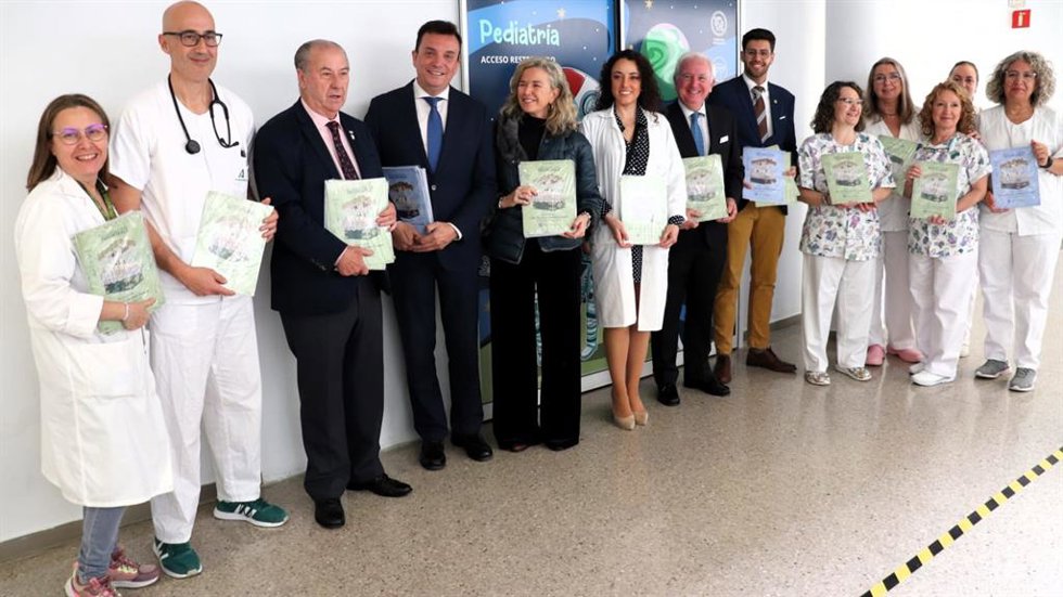 Imagen de la entrega de los recortables.
