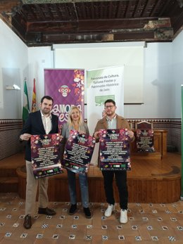 Presentación de LaMona Fest