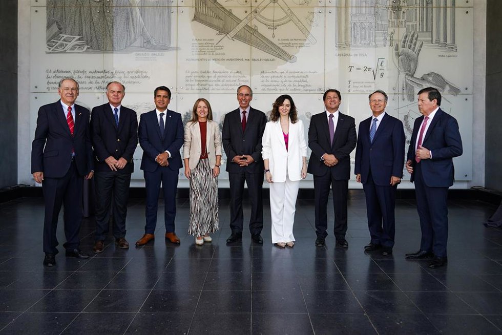 La presidenta de la Comunidad de Madrid, Isabel Díaz Ayuso, participa en Santiago de Chile en un almuerzo de trabajo organizado por la Cámara Chilena de la Construcción