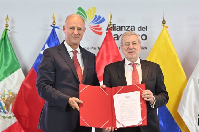 Chile asume la Presidencia pro tempore de la Alianza del Pacífico en Lima (Perú).
