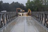Foto: Reabre el único puente de acceso por carretera a la urbanización Calalberche desde Aldea del Fresno