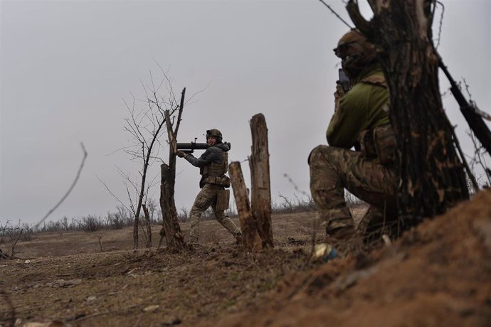 Militares ucranianos en Donetks