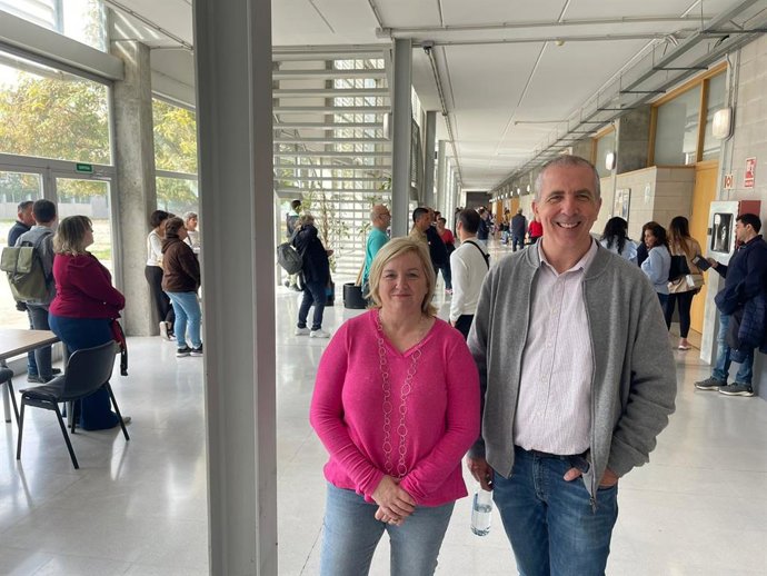 La directora gerent de la EBAP, Violeta Rodríguez, y el director general de Función Pública, Antoni Mesquida, este sábado en el Edificio Jovellanos de la UIB