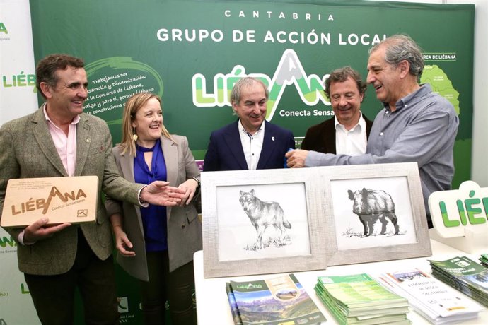 Inauguración de la feria de Caza, Pesca y Productos Agroalimentarios de Liébana, que este año alcanza su XIII edición.