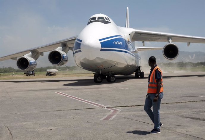 Archivo - August 27, 2021, PORT AU PRINCE, HAITI: A massive Russian cargo jet lands at the Port au Prince International Airport on Friday. The cargo plane was transporting a load of humanitarian aid for the people of Haiti impacted by the 7.2 magnitude ea