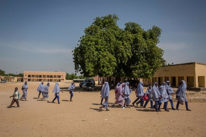 Archivo - Imagen de archivo de estudiantes nigerianos 