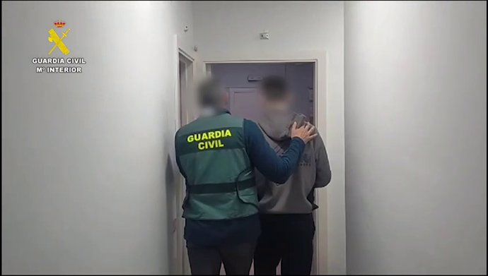 La Guàrdia Civil deté 12 persones per estafar amb criptomedes a Catalunya, València i Dubai
