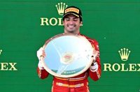 Sainz: "Verstappen ha tenido problemas, pero hay que estar ahí para que los tenga"