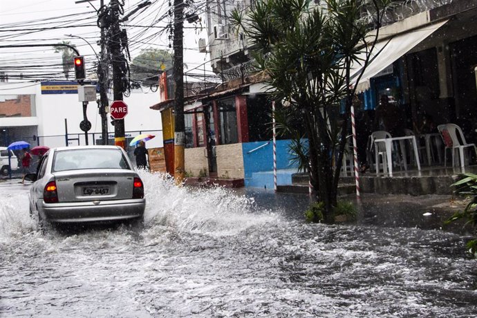 March 22, 2024, Rio De Janeiro, Brazil: After days of extreme heat in Rio de Janeiro, news and weather forecasts point to a turnaround in the weather in the coming days with warnings of ''extreme rain'' and ''massive rain, wind and surf in coastal regions