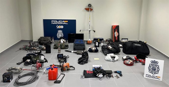 Objetos aprehendidos en el registro domiciliario.