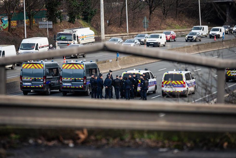 Archivo - Despliegue policial en Francia durante las protestas de agricultores