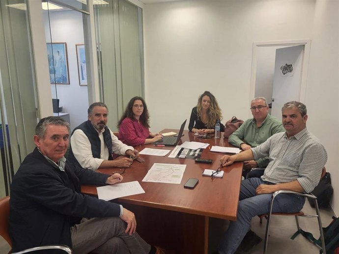 Con Andalucía llevará al Pleno de la Diputación una propuesta para construir un intercambiador en El Higuerón.