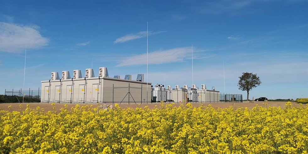 Baterías similares a las que se van a instalar en El Matorral, la plana de energía solar con almacenamiento en San Bartolomé de Tirajana
