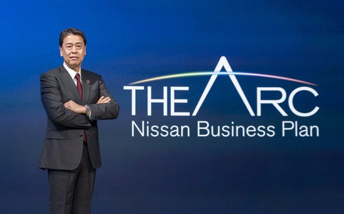 Nissan lanza un plan de negocio para incrementar su marge de beneficio operativo un 6% para 2026.