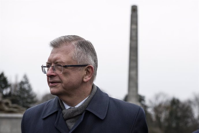 Archivo - January 17, 2023, Warsaw, Mazowieckie, Poland: The Russia's ambassador to Poland, Sergey Andreev is seen at the Soviet soldiers cemetery in Warsaw. The Russian ambassador to Poland, Sergey Andreev, laid a wreath at the cemetery of Soviet soldier