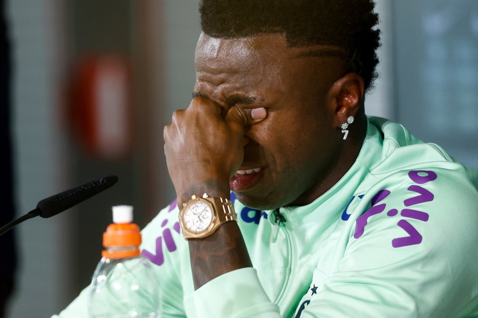 Vinicius Junior rompe a llorar durante su rueda de prensa con Brasil previa al amistoso contra España en el Santiago Bernabéu