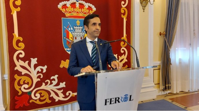 Archivo - Rueda de prensa del alcalde de Ferrol, José Manuel Rey, para informar sobre los asuntos tratados en la Junta de Gobierno local, a 16 de octubre de 2023.