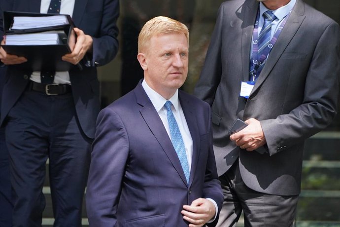 Archivo - 21 June 2023, United Kingdom, London: Deputy Prime Minister Oliver Dowden leaves after giving evidence to the UK Covid-19 Inquiry at Dorland House in London, during its first investigation (Module 1) examining if the pandemic was properly planne