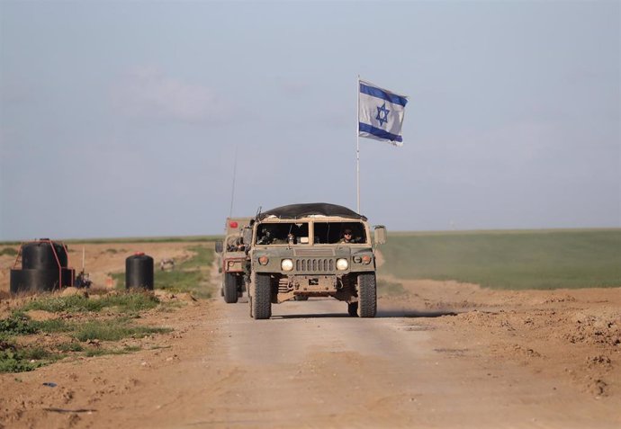 Vehículos militares israelíes
