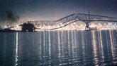 Foto: El mayor puente de Baltimore (EEUU) se derrumba por la colisión de un carguero contra uno de sus pilares