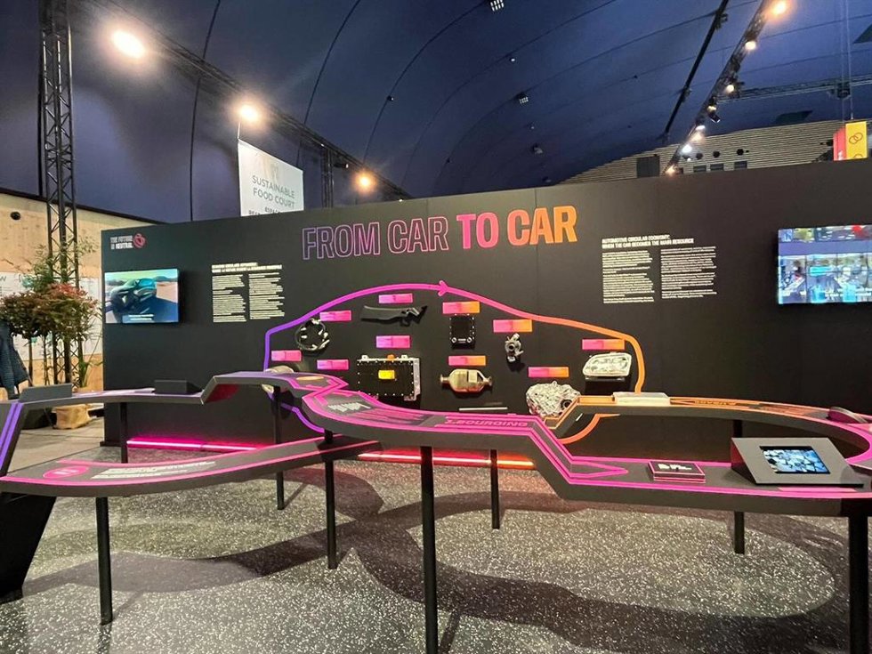 Renault presenta un nuevo plan de reacondicionamiento que hace un 30% más baratos sus coches.