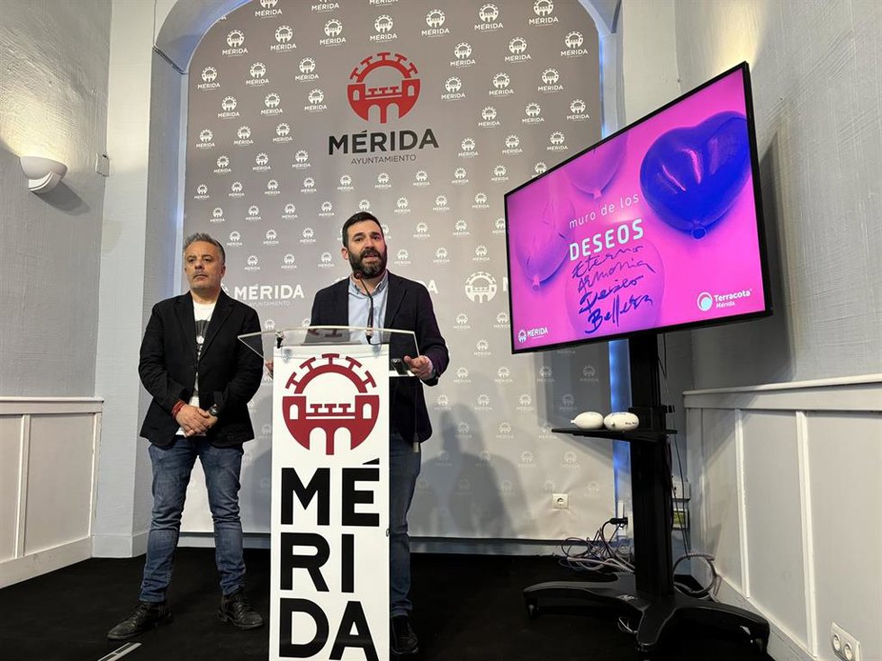 Presentación de la iniciativa 'Muro de los deseos'